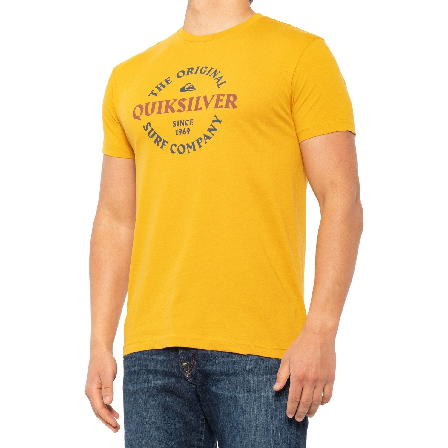 QUIKSILVER MEN'S TOP - URBAN STORIES SZ LARGE MUSTARD- LOGO FRONT TEE SHIRT CREW